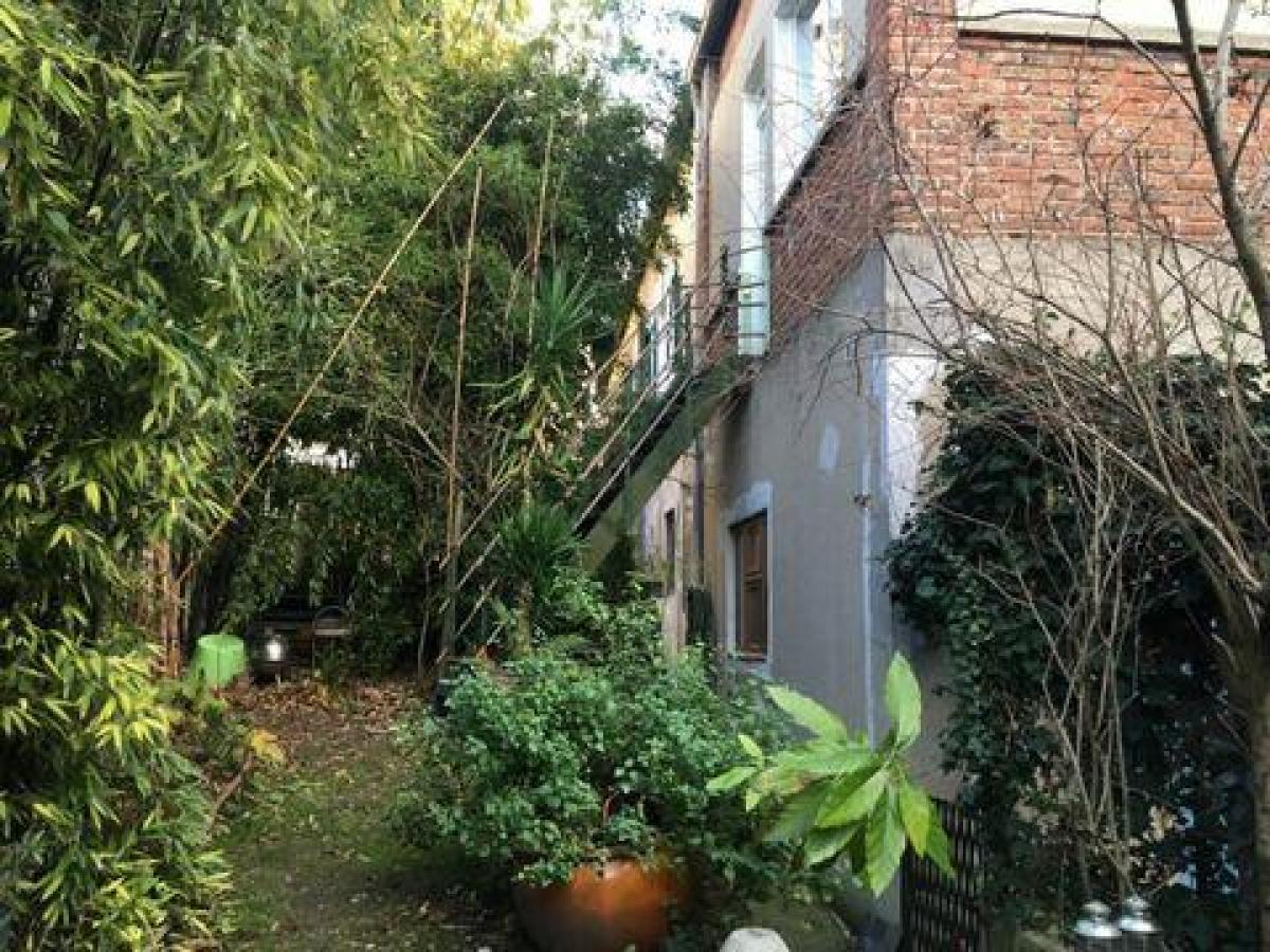 2 bedrooms Apartment in Bagnolet, France No. 33386