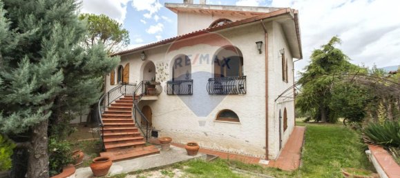 5 rooms Apartment in Cugnoli, Italy No. 128496 15