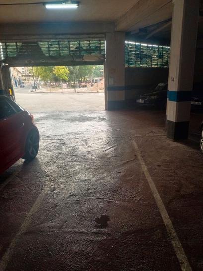  Garage in Zaragoza, Spain No. 184980