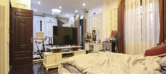 4 Schlafzimmer Haus in Tay Ho, Vietnam, Nr. 701 10