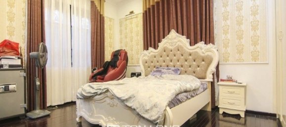 4 Schlafzimmer Haus in Tay Ho, Vietnam, Nr. 701 8