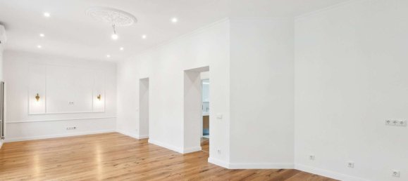 4 غرف نوم منزل ذو طابقين في Dusseldorf, Germany رقم 15193 4