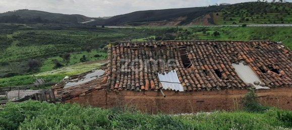 2 Schlafzimmer Haus in Mexilhoeira Grande, Portugal, Nr. 51461 4