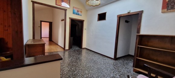 Apartamento de 5 habitaciónes en Genoa, Italy No. 237883 3