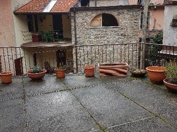 Apartamento de 7 habitaciónes en Dumenza, Italy No. 181183