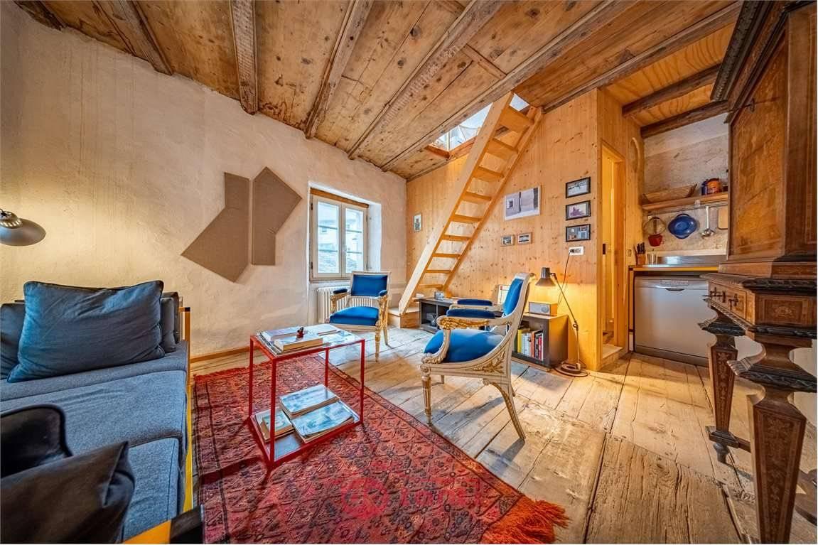 Apartamento de 4 habitaciónes en Chiavenna, Italy No. 36712