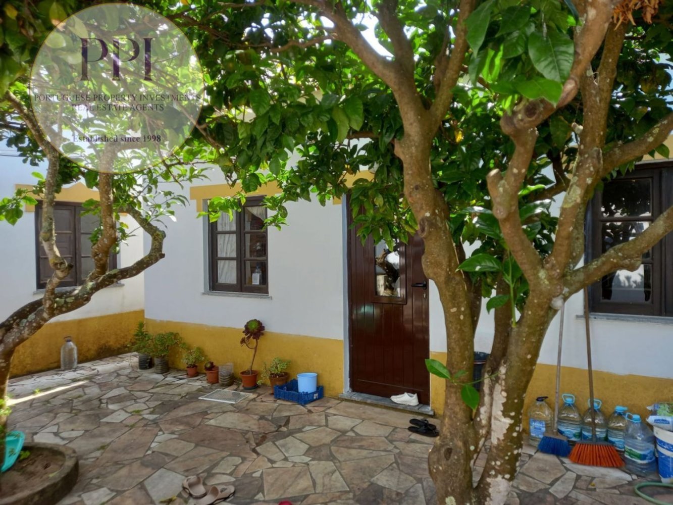 Дом с 6 спальнями в Вила Нова де Милфонтеш, Португалия № 195485