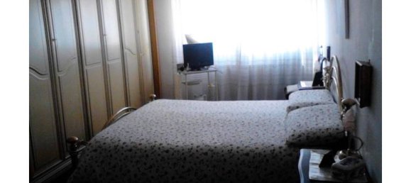 2 bedrooms Apartment in Rome, Italy No. 254046 3