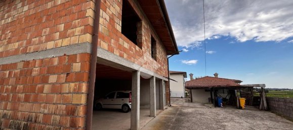 3 bedrooms Villa in Cornuda, Italy No. 264045 8