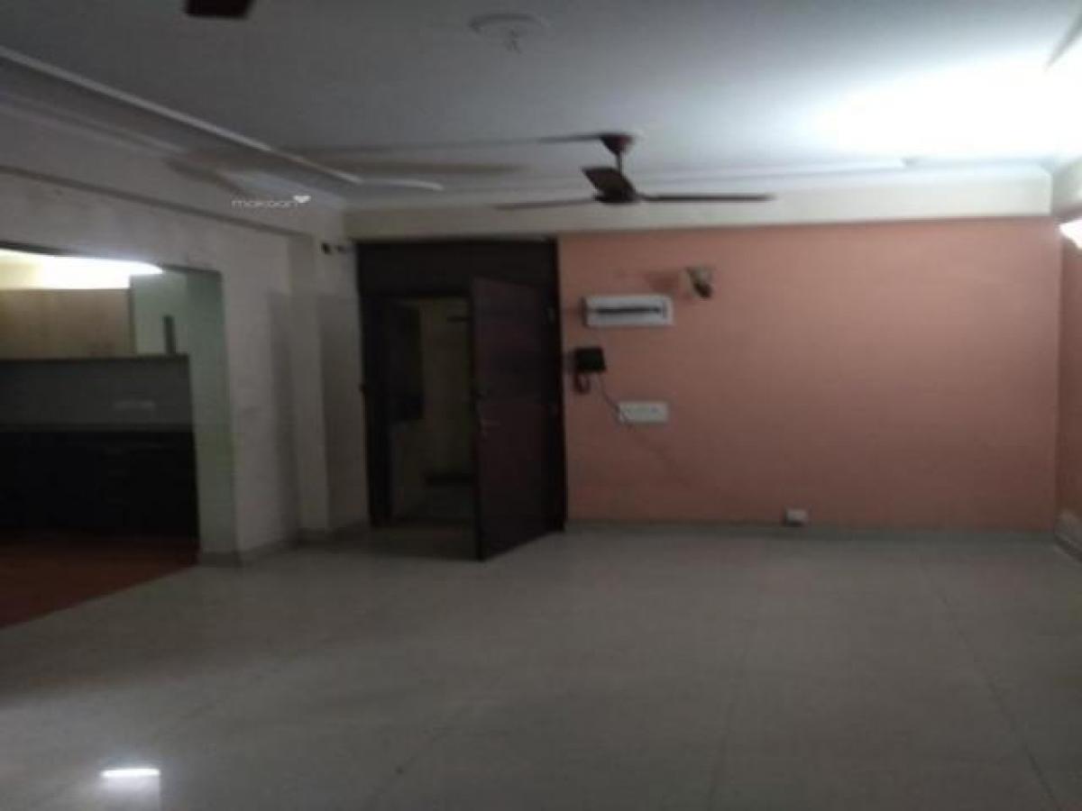 3 bedrooms House in Ghaziabad, India No. 4106