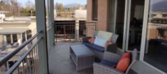 3 rooms Apartment in Luino, Italy No. 183573 3
