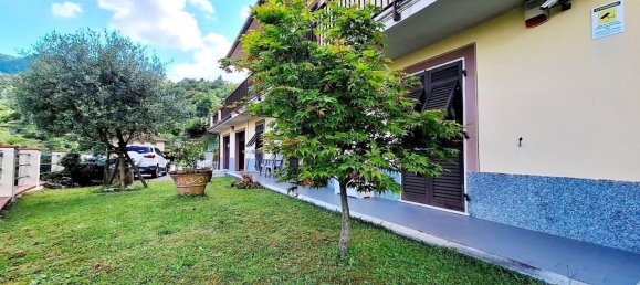 5 bedrooms Villa in Cicagna, Italy No. 352319 2