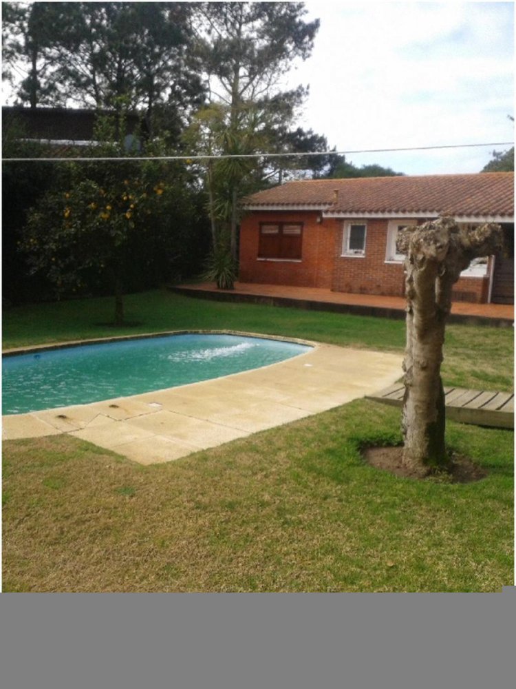 3 bedrooms House in Maldonado, Uruguay No. 12687