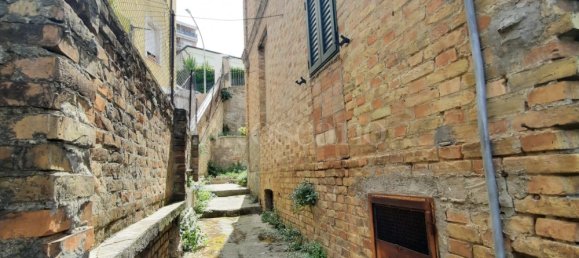 5 rooms Villa in Chieti, Italy No. 324975 15
