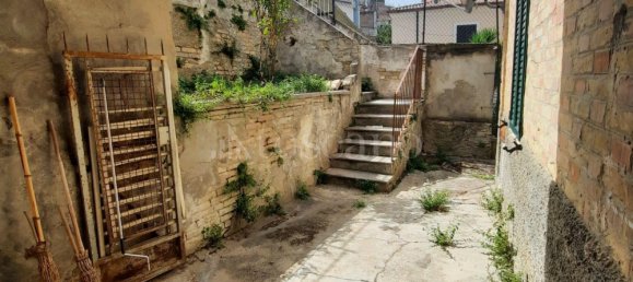 5 rooms Villa in Chieti, Italy No. 324975 10