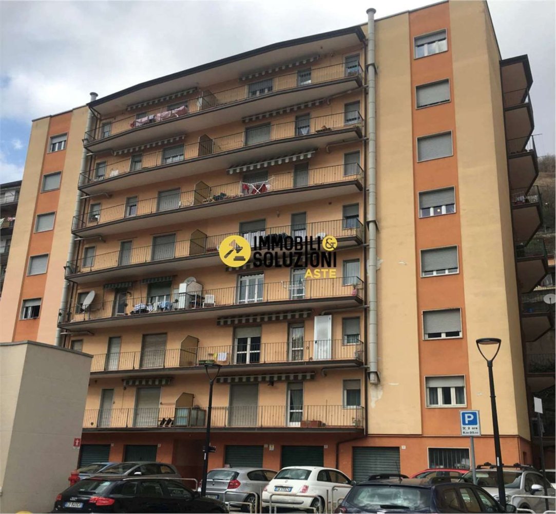 Apartamento de 4 habitaciónes en Lumezzane, Italy No. 215494