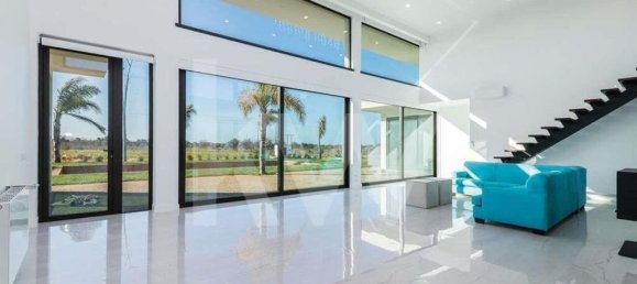 5 غرف نوم فيلا في Guia, Portugal رقم 30054 33