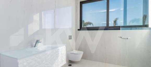 5 غرف نوم فيلا في Guia, Portugal رقم 30054 47