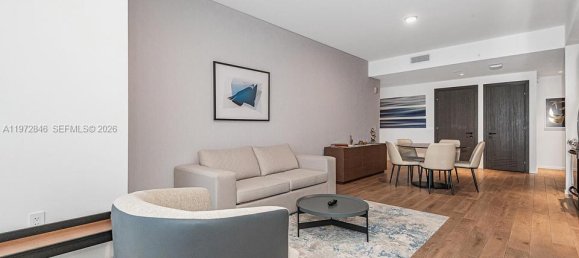 3 bedrooms Commercial property for sale in Miami, Miami-Dade, Florida, USA № 615175 24