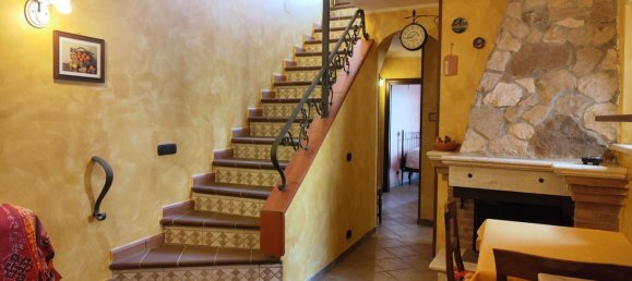 Dúplex de 3 dormitorios en Giuliano di Roma, Italy No. 362786 9