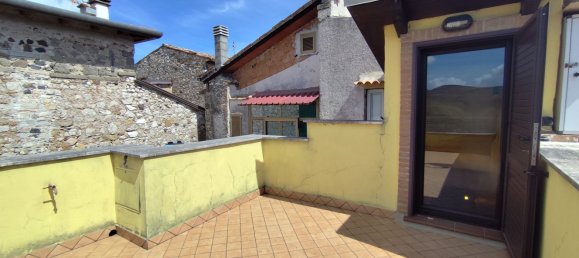 Dúplex de 3 dormitorios en Giuliano di Roma, Italy No. 362786 3