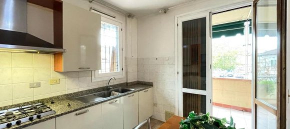 3 rooms Apartment in Empoli, Italy No. 64289 16