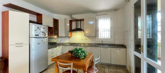 3 rooms Apartment in Empoli, Italy No. 64289 17