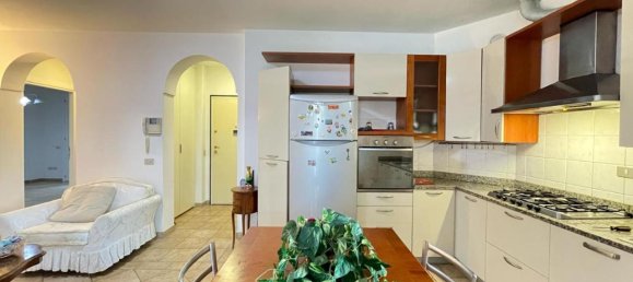 3 rooms Apartment in Empoli, Italy No. 64289 12