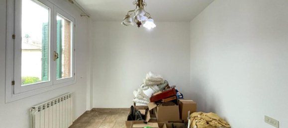 3 rooms Apartment in Empoli, Italy No. 64289 23