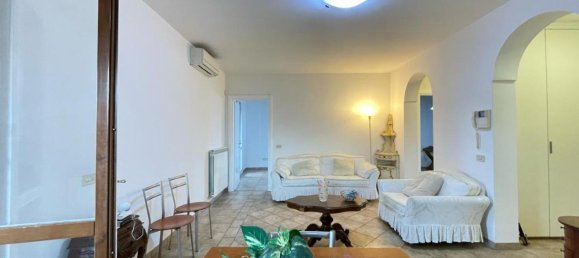3 rooms Apartment in Empoli, Italy No. 64289 10