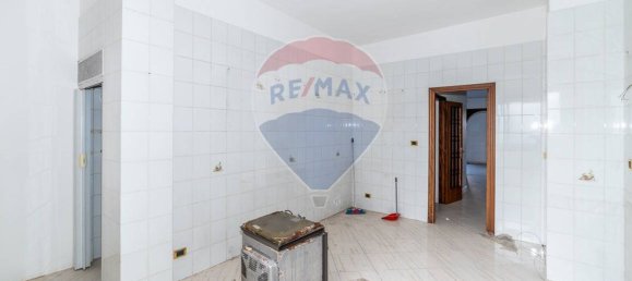 Apartamento T2 em Aci Catena, Italy N.º 168455 5