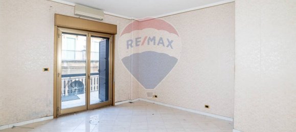 Apartamento T2 em Aci Catena, Italy N.º 168455 10