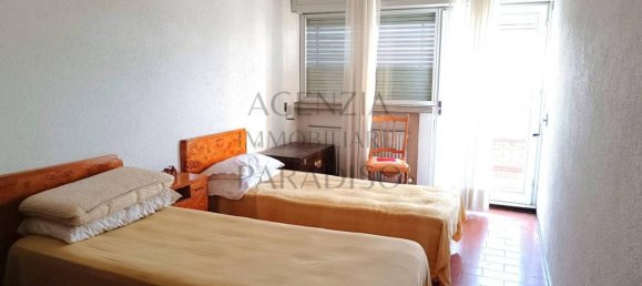 6 rooms Apartment in Urbino, Italy No. 105002 24