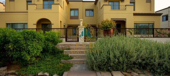 Villa T3 em Mirdif, UAE N.º 8246 10