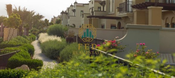 Villa T3 em Mirdif, UAE N.º 8246 5