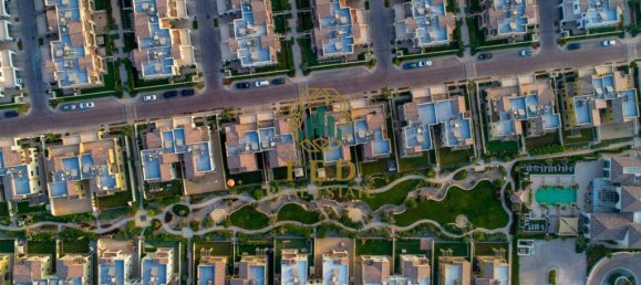 Villa T3 em Mirdif, UAE N.º 8246 21