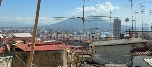 1 Schlafzimmer Wohnung in Naples, Italy, Nr. 357289 12