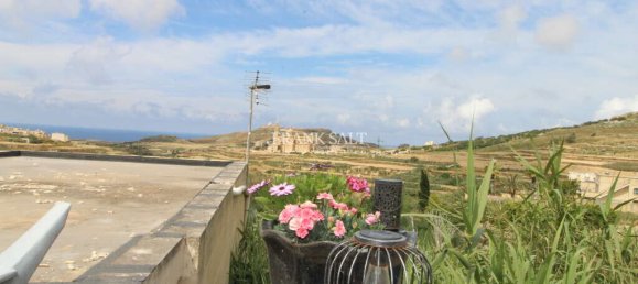 3 bedrooms House in Gharb, Malta No. 2923 11