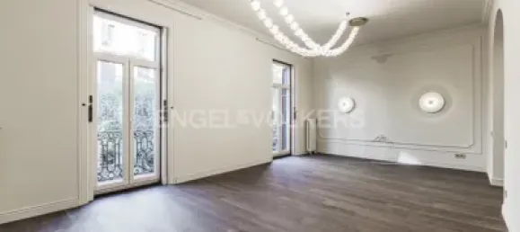 4 chambres Appartement à Eixample, Spain No. 58662 3