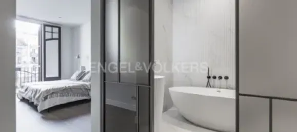 4 chambres Appartement à Eixample, Spain No. 58662 43