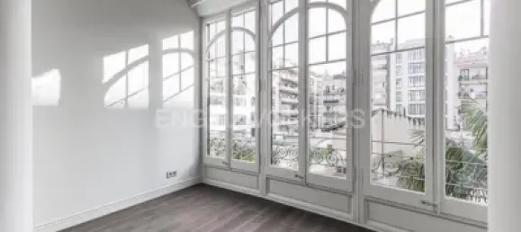 4 chambres Appartement à Eixample, Spain No. 58662 33