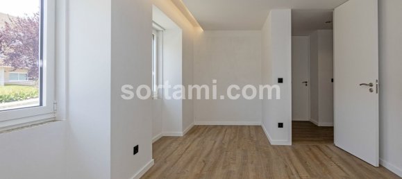 5 bedrooms House in Felgueiras, Portugal No. 42804 14