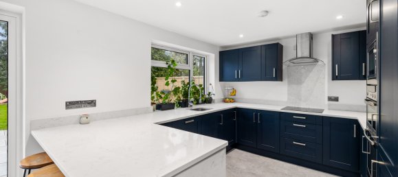 5 bedrooms Bungalow in Horley, United Kingdom No. 998 33