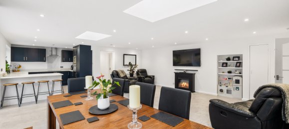 5 bedrooms Bungalow in Horley, United Kingdom No. 998 31