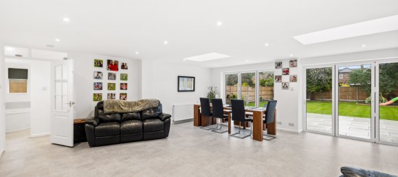 5 bedrooms Bungalow in Horley, United Kingdom No. 998 28