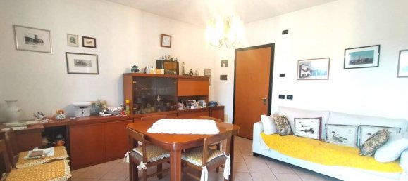 Квартира с 1 спальней в Удине, Италия № 299165 2