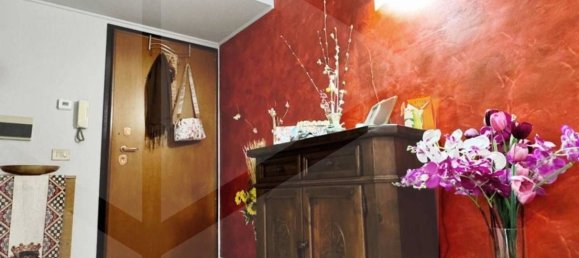 3 rooms Apartment in Rome, Italy No. 27822 3