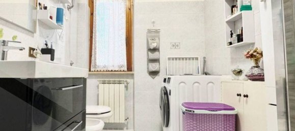 3 rooms Apartment in Rome, Italy No. 27822 20