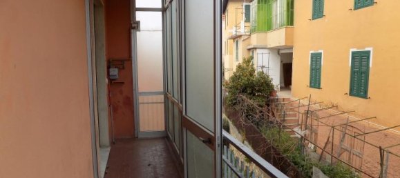 3 rooms Apartment in Imperia, Italy No. 233636 4