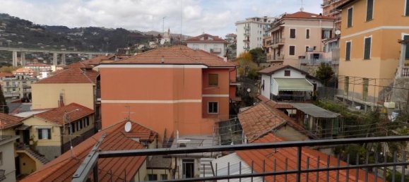 3 rooms Apartment in Imperia, Italy No. 233636 5
